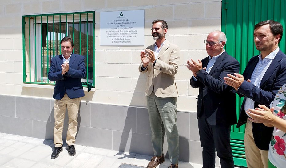 Ramón Fernández-Pacheco ha inaugurado la estación depuradora y agrupación de vertidos de Porcuna, en Jaén.