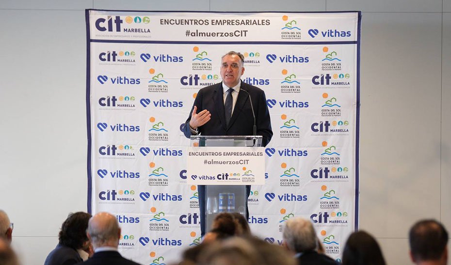 Arturo Bernal interviene en el encuentro organizado por CIT Marbella.